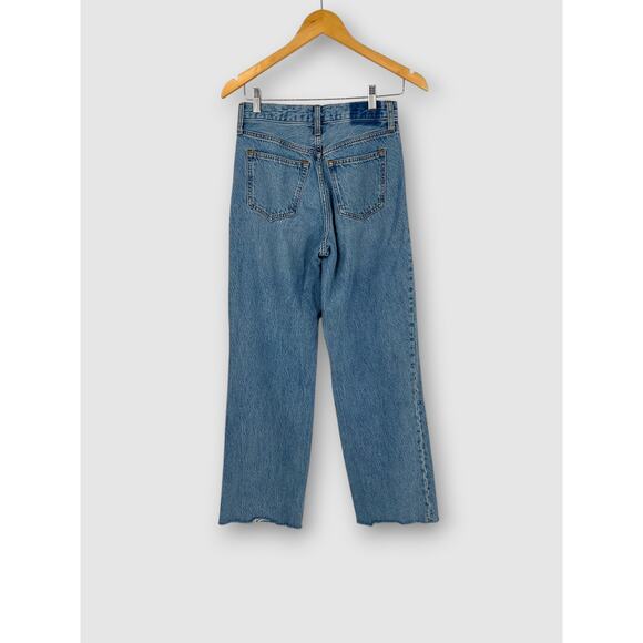 Abercrombie & Fitch The Loose High Rise Jeans Distressed Light Wash Size 25/0R - Picture 2 of 8